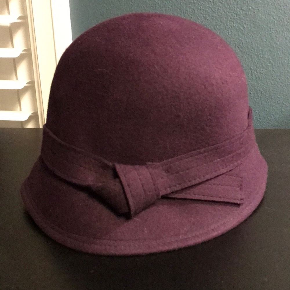 NWOT Cloche Hat